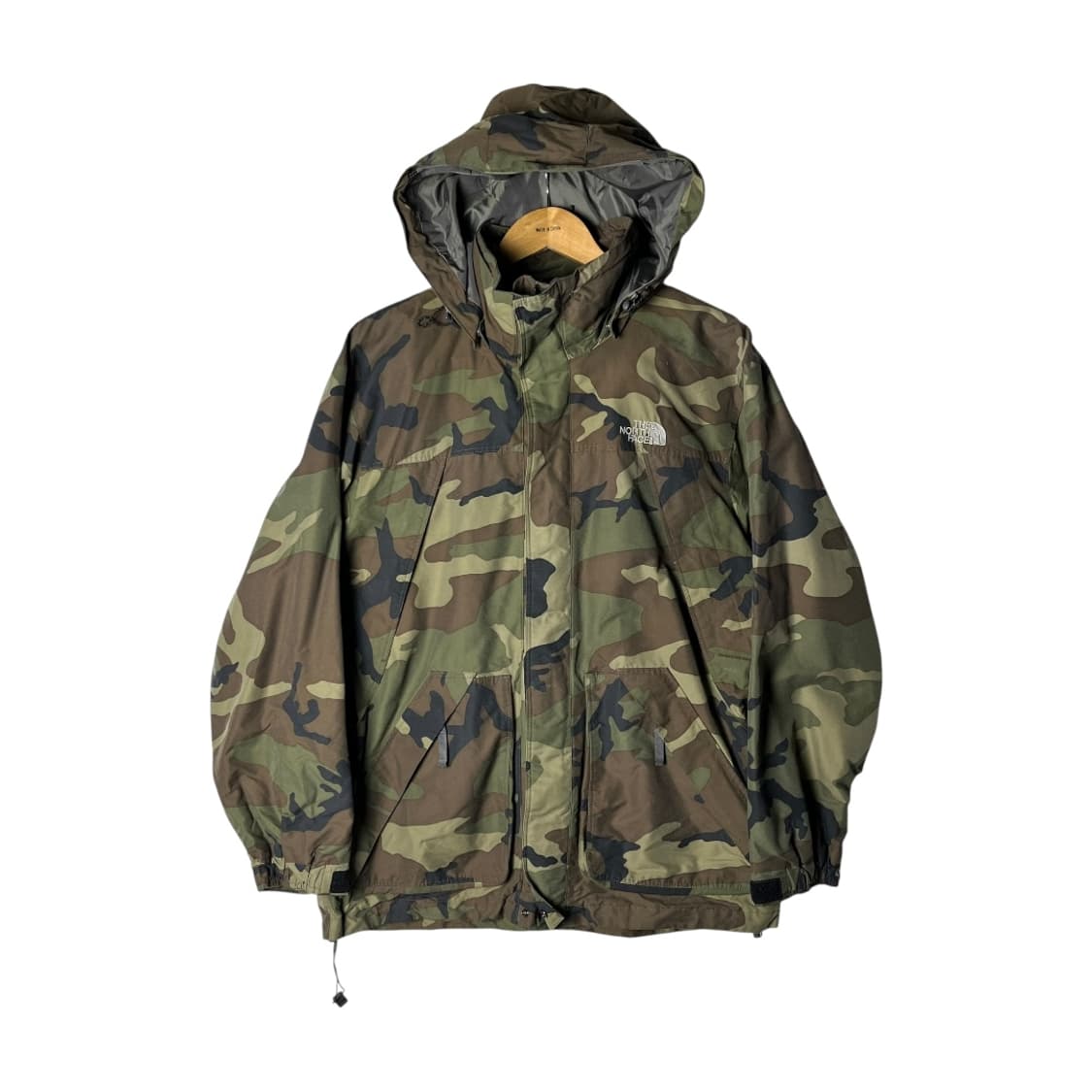 [The North Face] 노스페이스 재팬 카모 윈드브레이커 상품이미지1