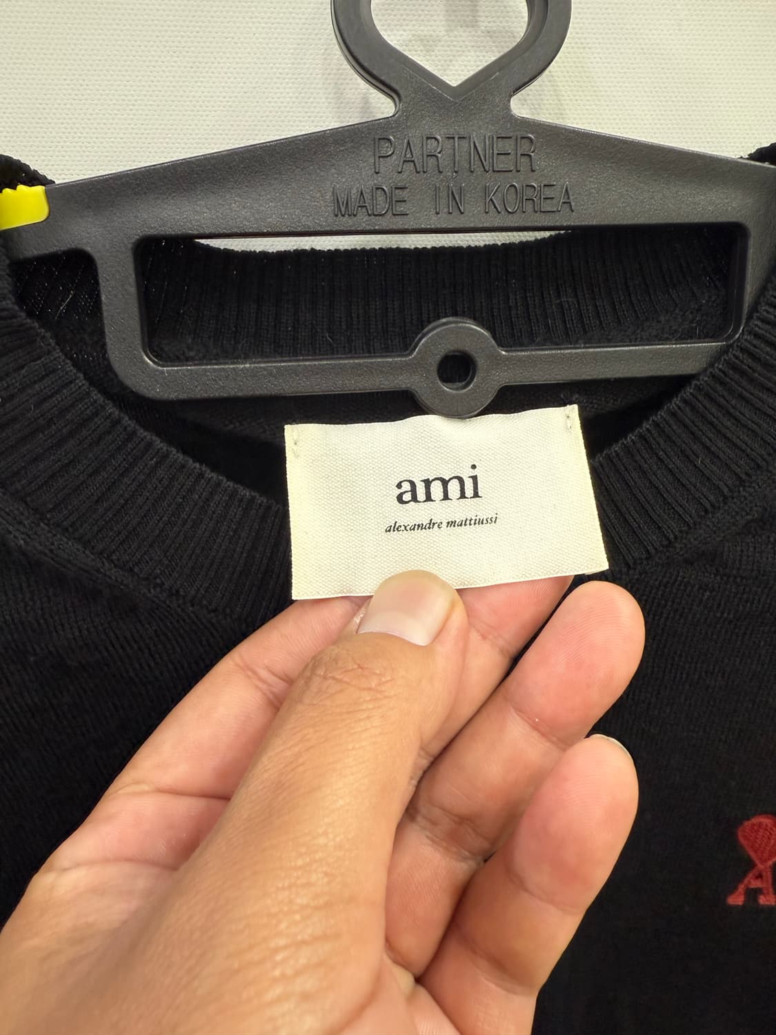 아미 스몰 하트 블랙 니트 상품이미지3