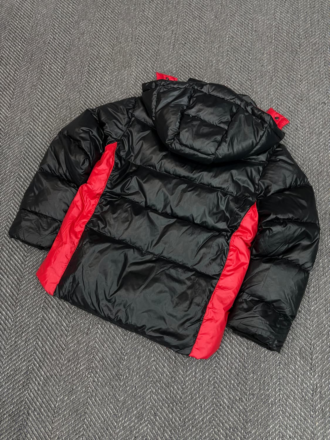 폴로 패딩 블랙/레드 상품이미지6