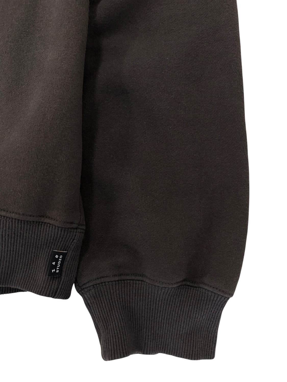 아이앱스튜디오 X 두산 스웻셔츠 맨투맨 딥브라운 (L) 상품이미지7