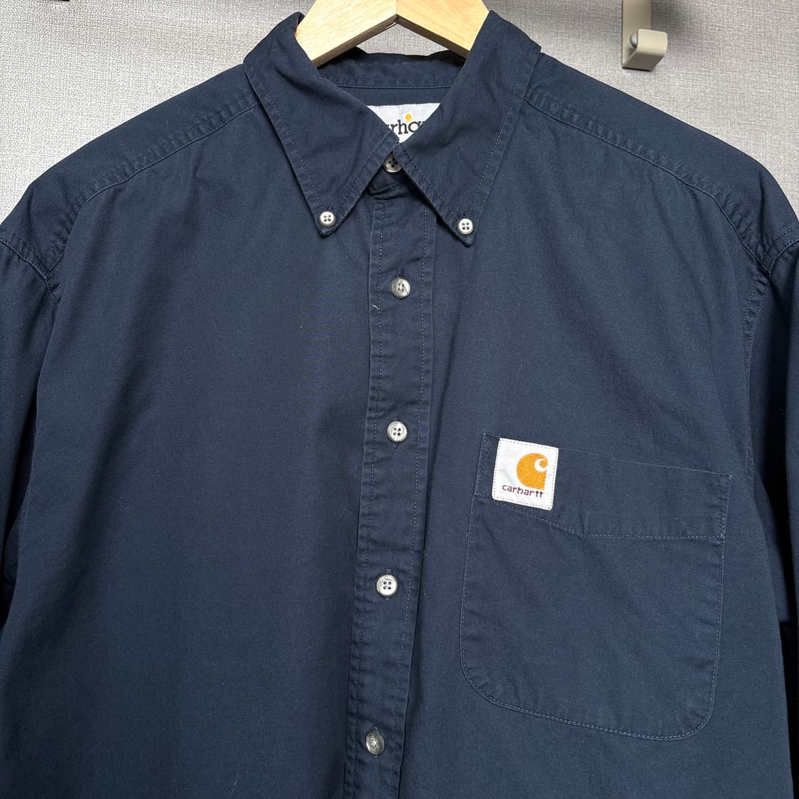 칼하트 네이비셔츠 상품이미지3