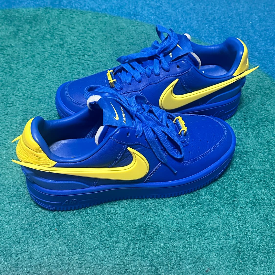나이키 x 앰부쉬 에어포스1 로우 로얄블루 240 상품이미지4