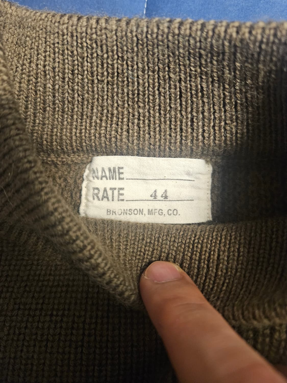 브론슨 모크넥 니트 상품이미지4