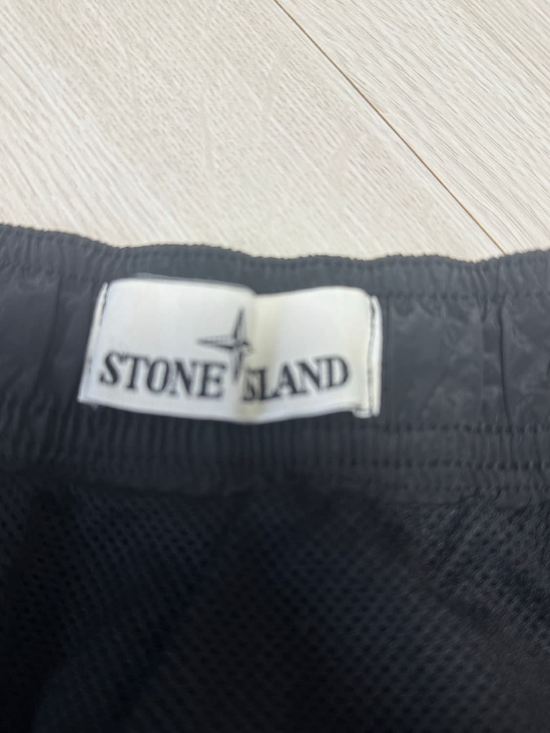[L] 스톤아일랜드 나일론 반바지. 국내 백화점 제품 상품이미지4