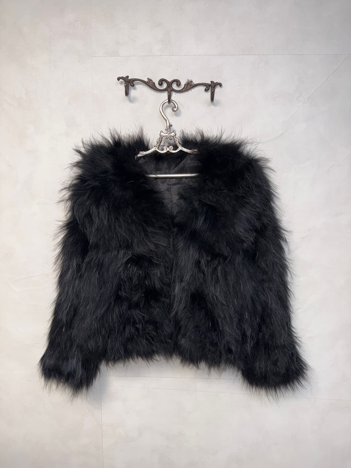 Black real fur buckle short jacket  상품이미지1