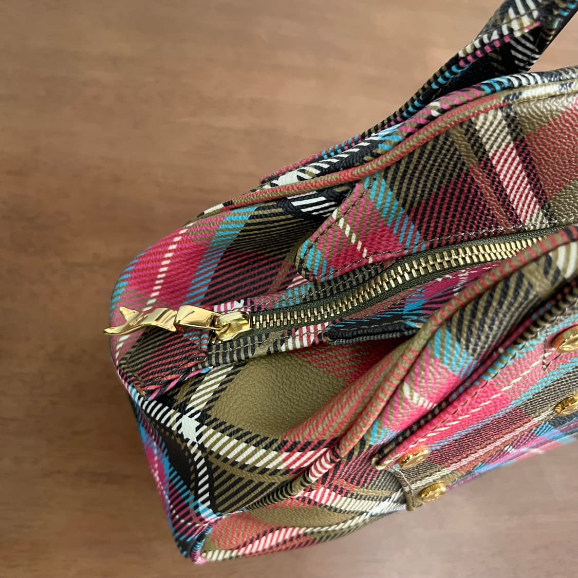 비비안웨스트우드 타탄체크 토트백 상품이미지5