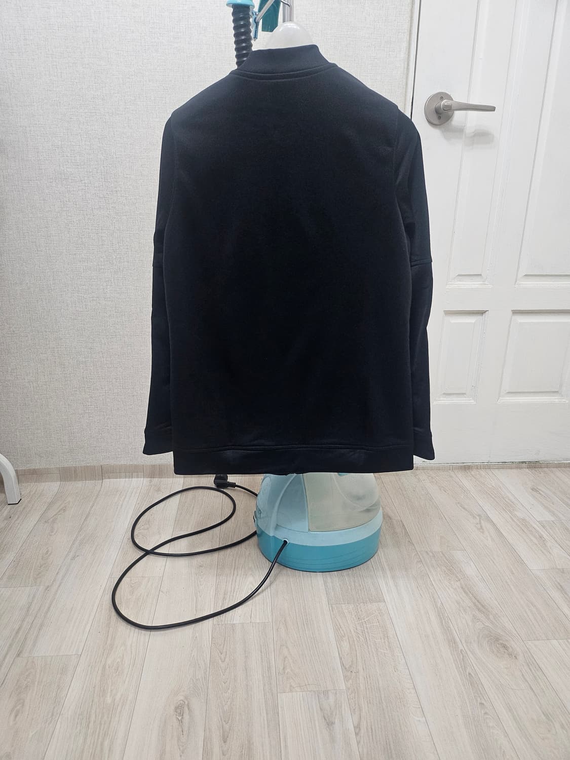 (95~100) 아디다스 에센셜 WTS [검흰] 트랙탑져지 상품이미지6