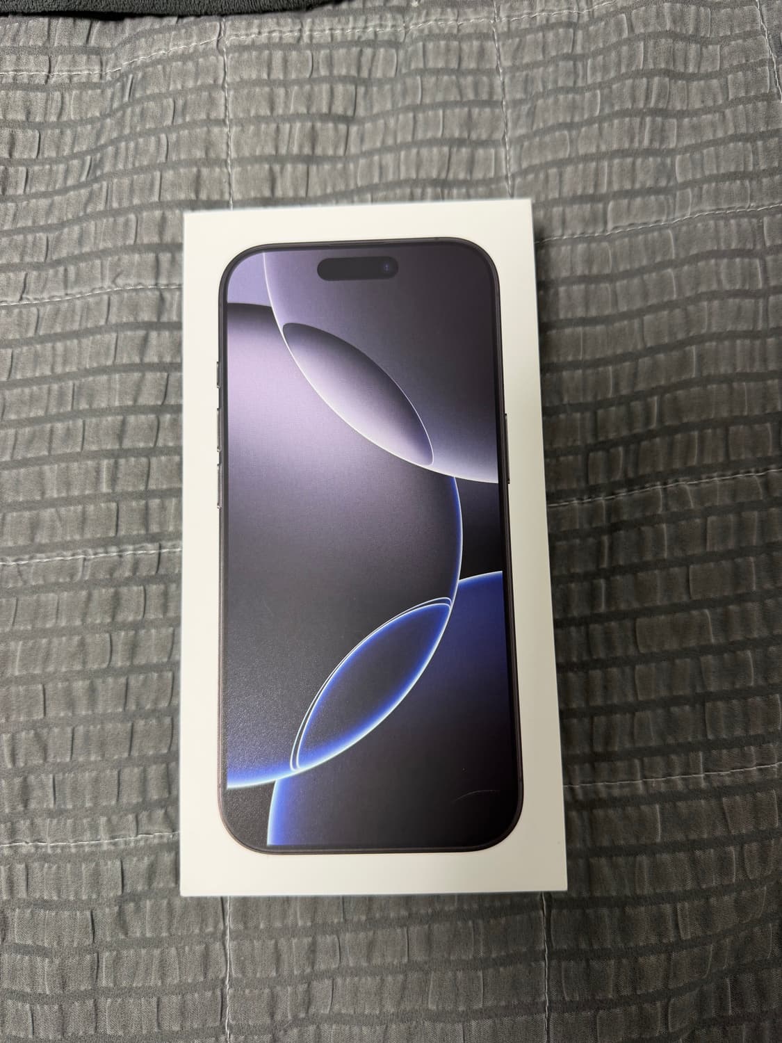 애플 아이폰 16프로 128기가 블랙 상품이미지1