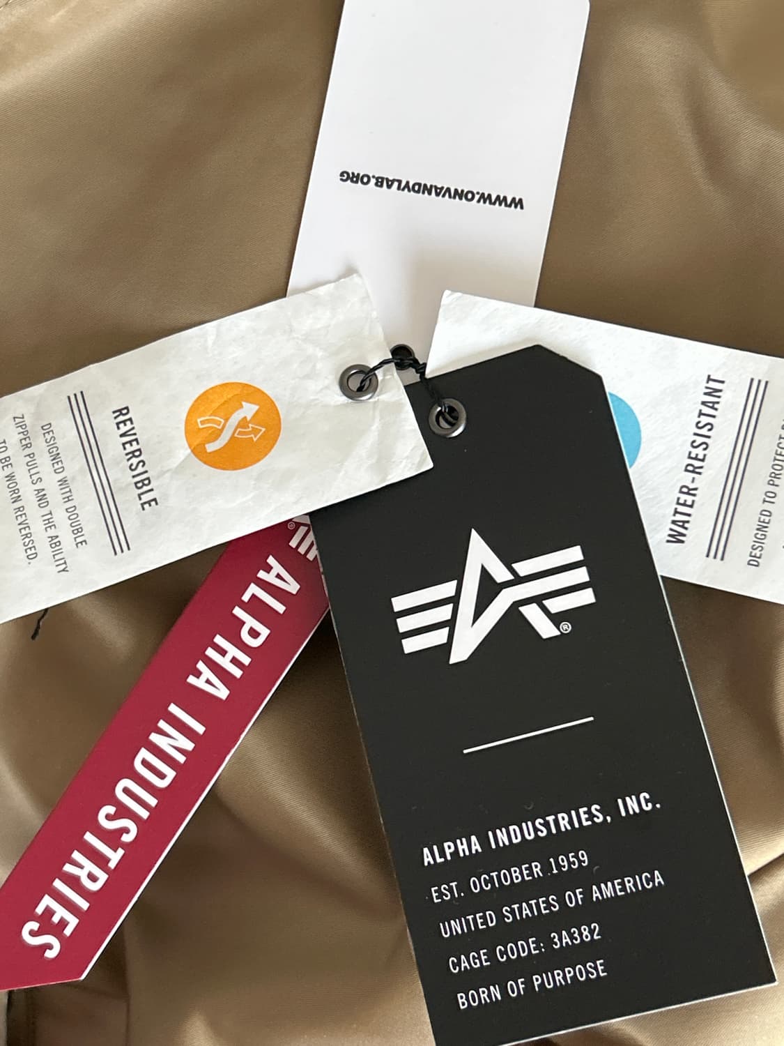 Vandy The Pink x Alpha Industries Bomber 상품이미지4