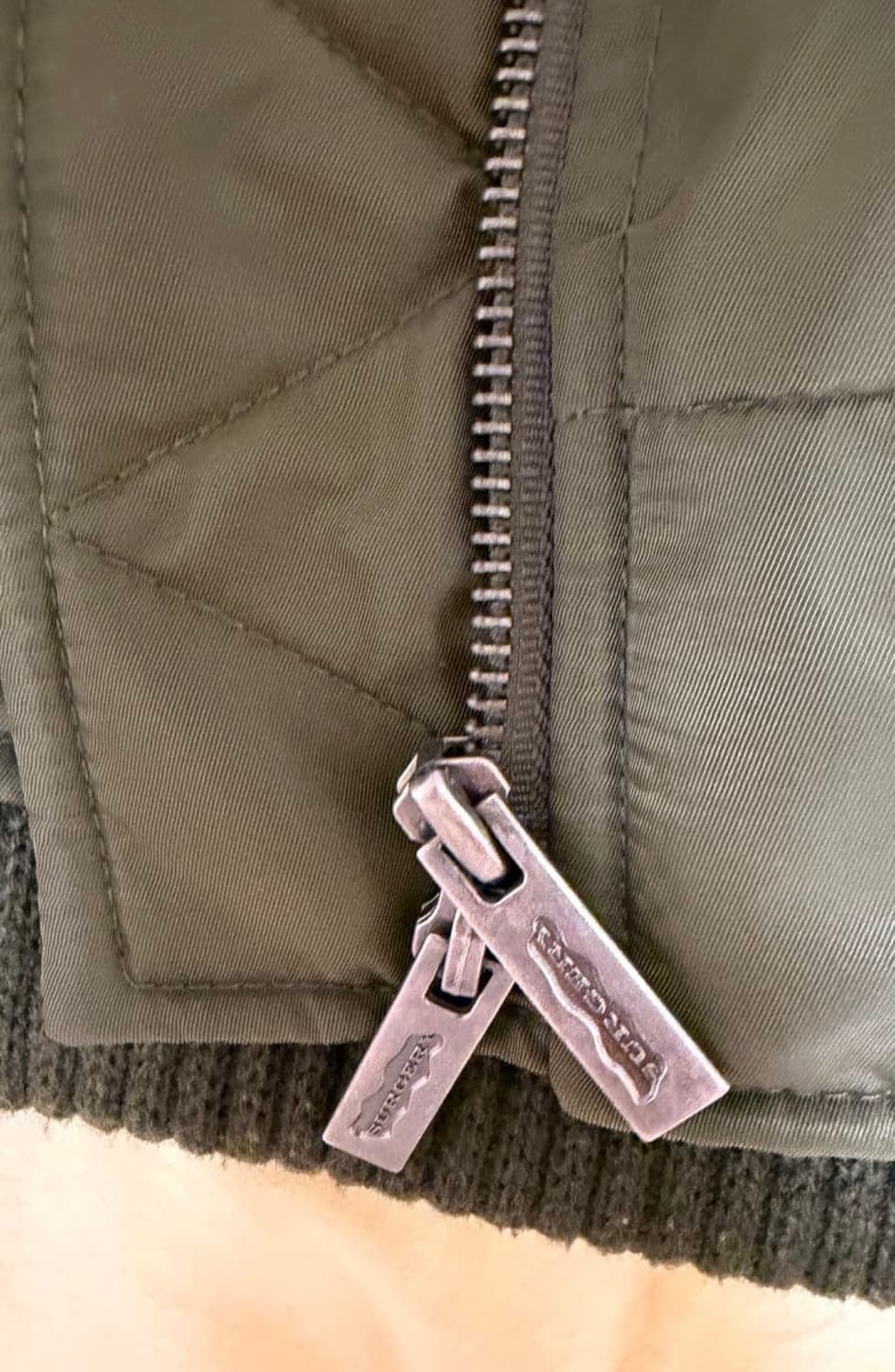 써저리 본 엠보싱 마원 카키 L 상품이미지3