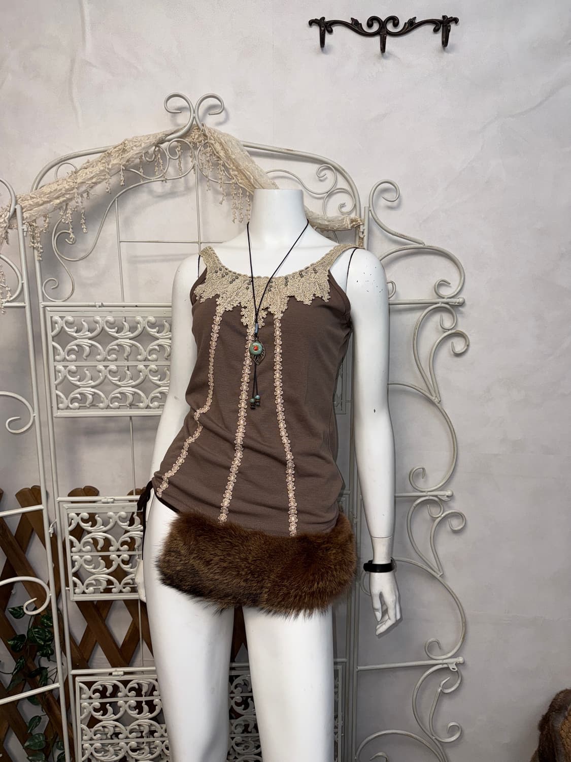 Brown oriental beads lace sleeveless 상품이미지4