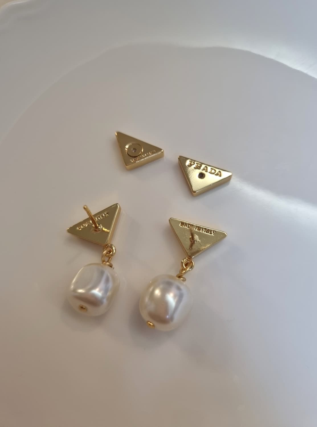 프라다 업사이클링 진주 귀걸이 상품이미지4