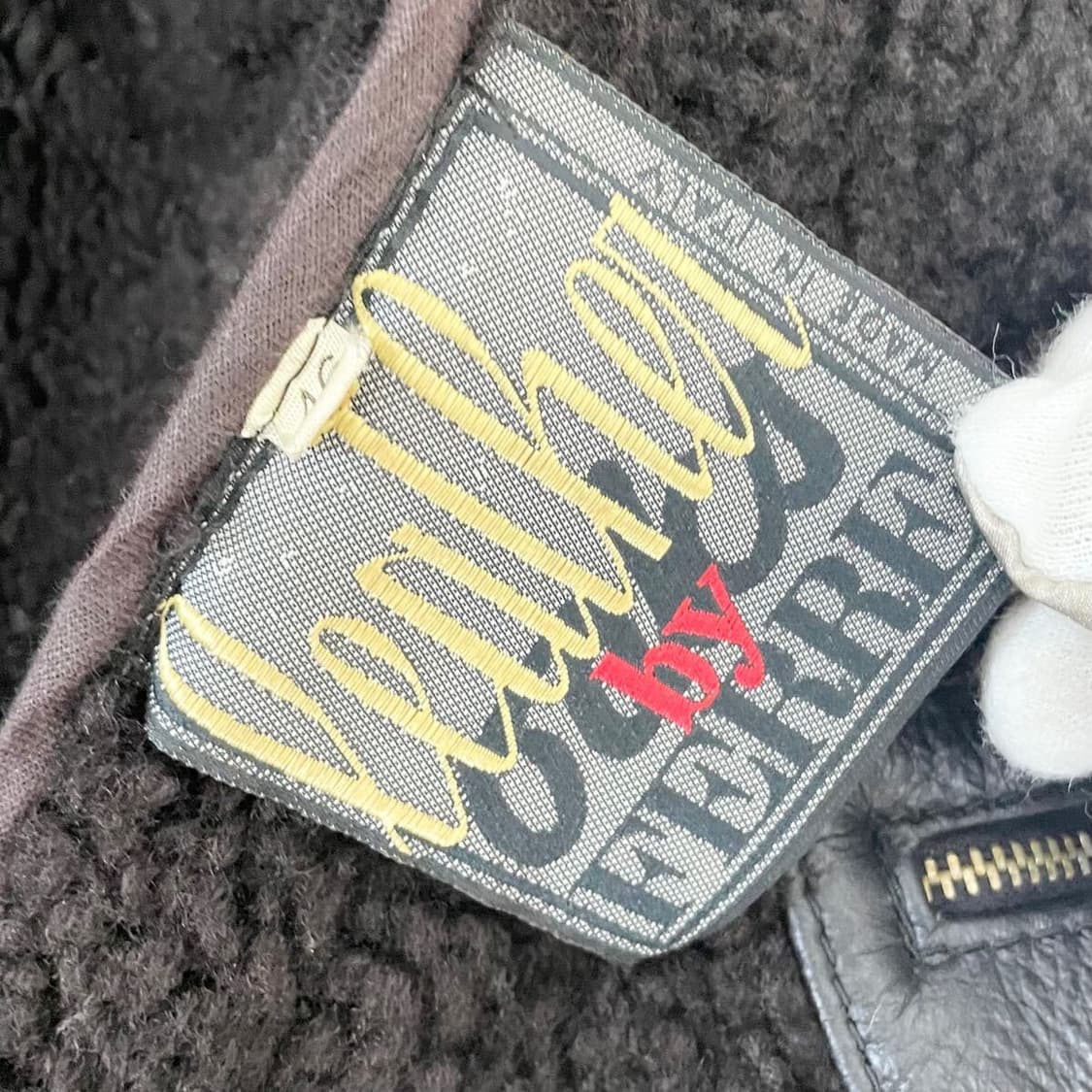 Gianfranco Ferre 빈티지 리얼 무스탕 자켓 Italy 상품이미지4