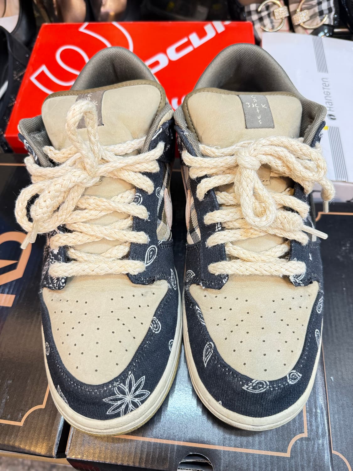 (290)나이키 X 트래비스 스캇 SB 덩크 로우 상품이미지1