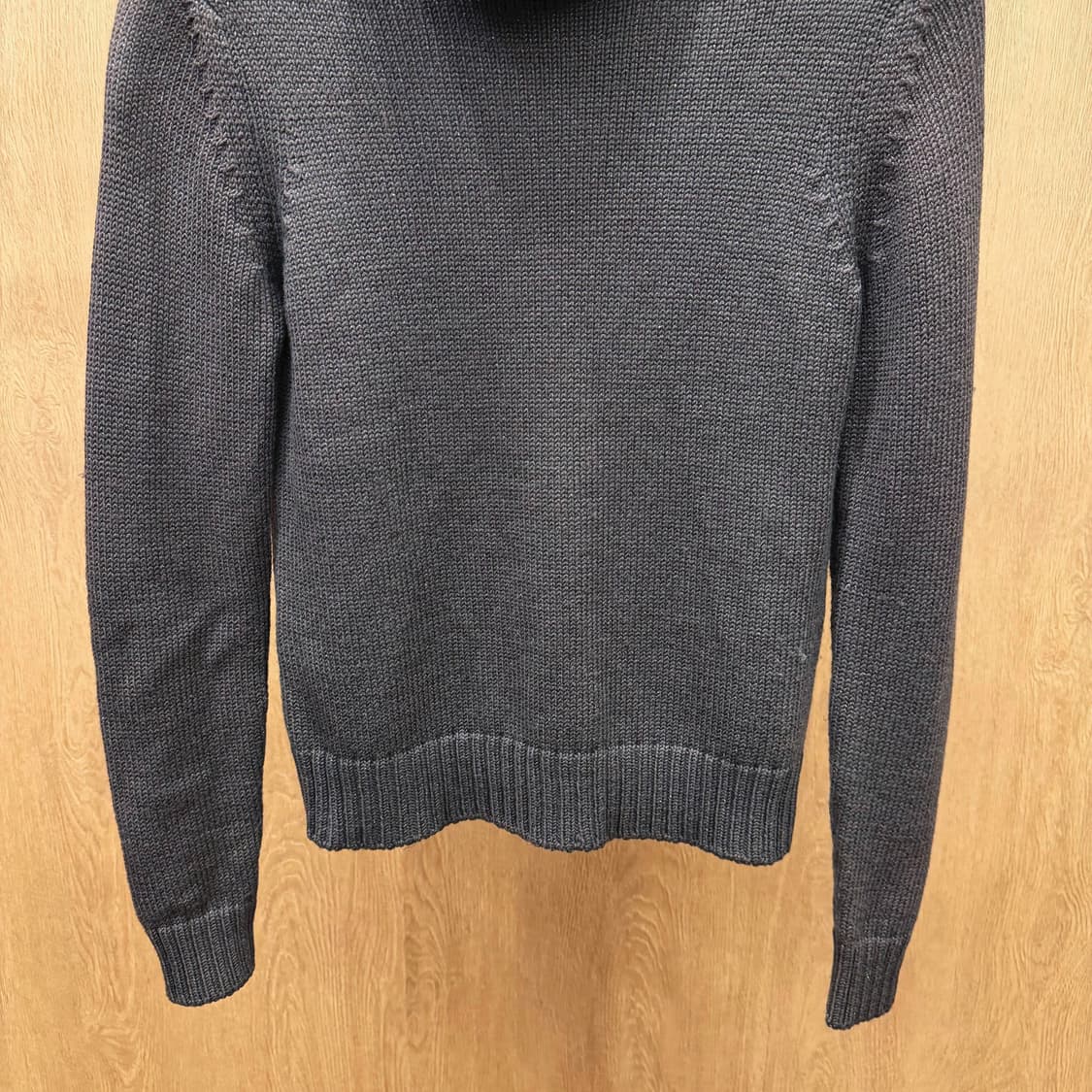 띠어리 헤비 울 터틀넥 긴팔 니트 시보리 디테일 레귤러핏 브라운 상품이미지5