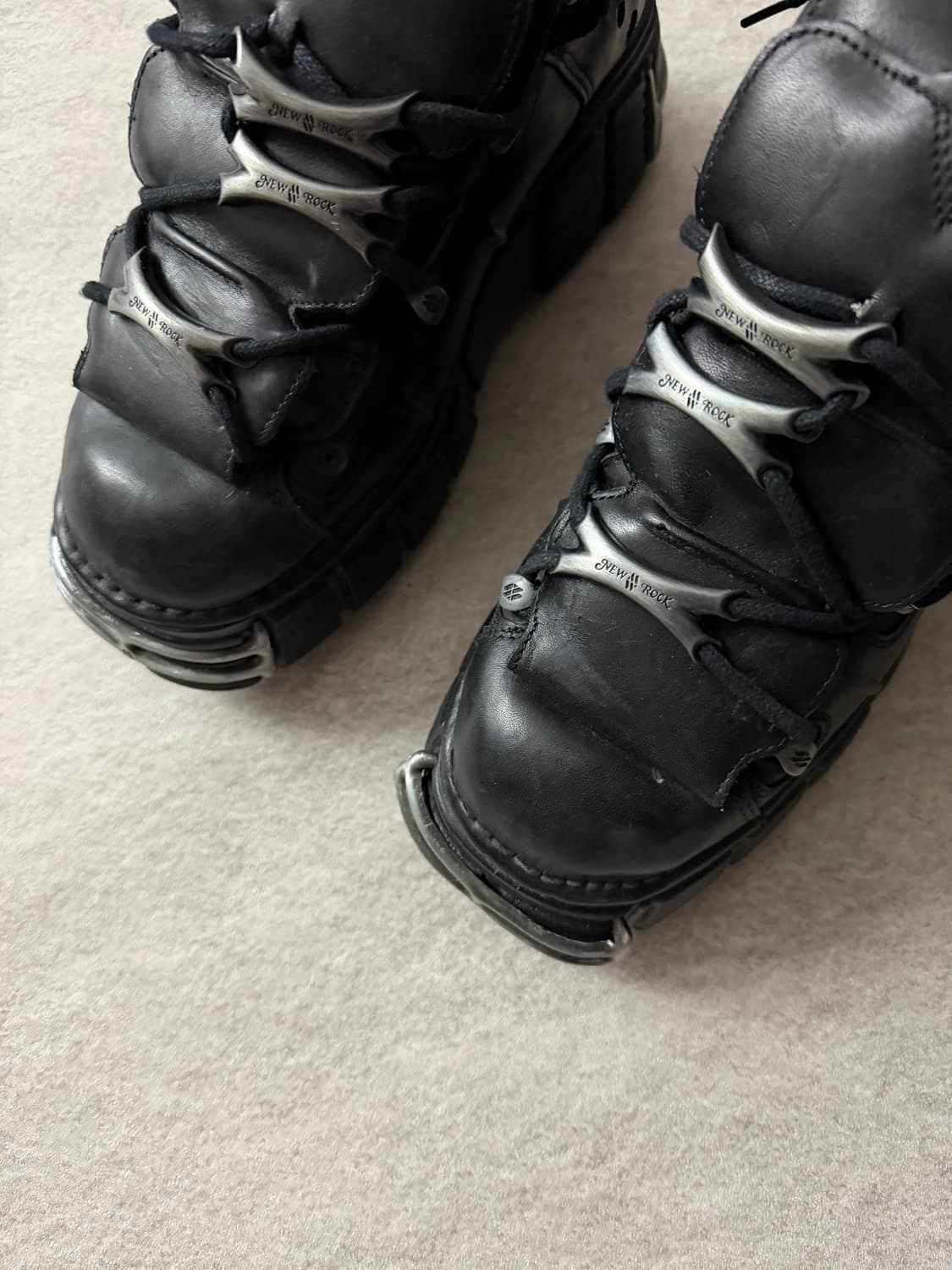 뉴락 메탈릭 앵클부츠 상품이미지4