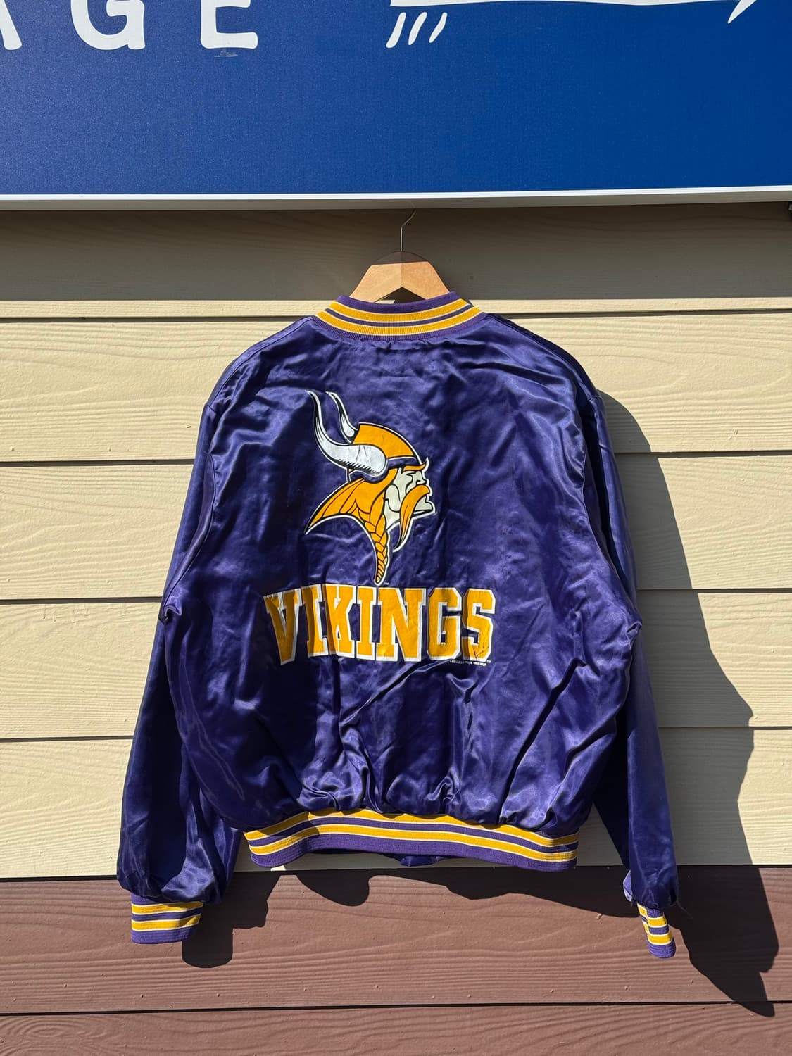 90s NFL 미네소타 바이킹스 나일론 사틴 바시티자켓 상품이미지5