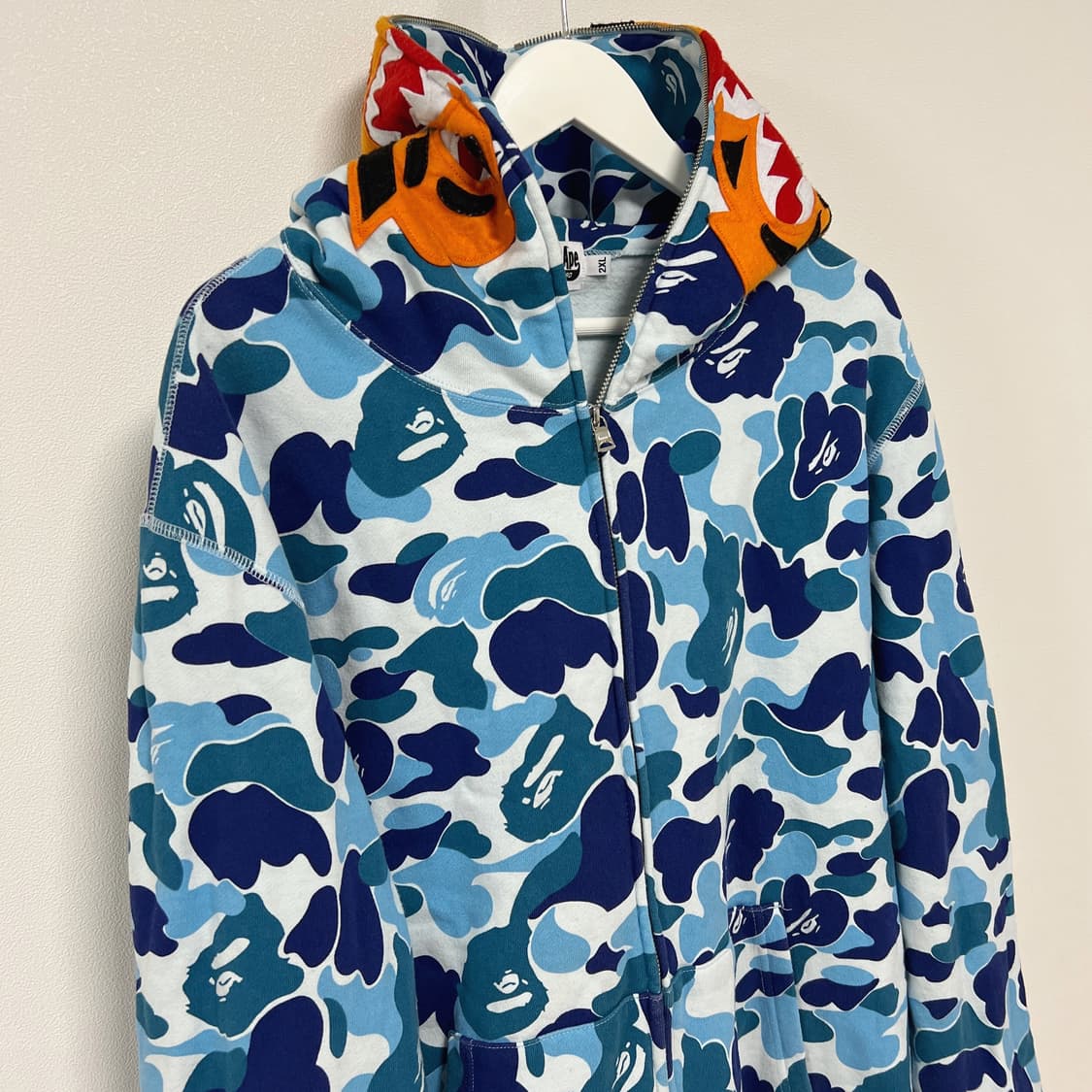 베이프 ABC 카모 타이거 후드집업 블루 상품이미지3