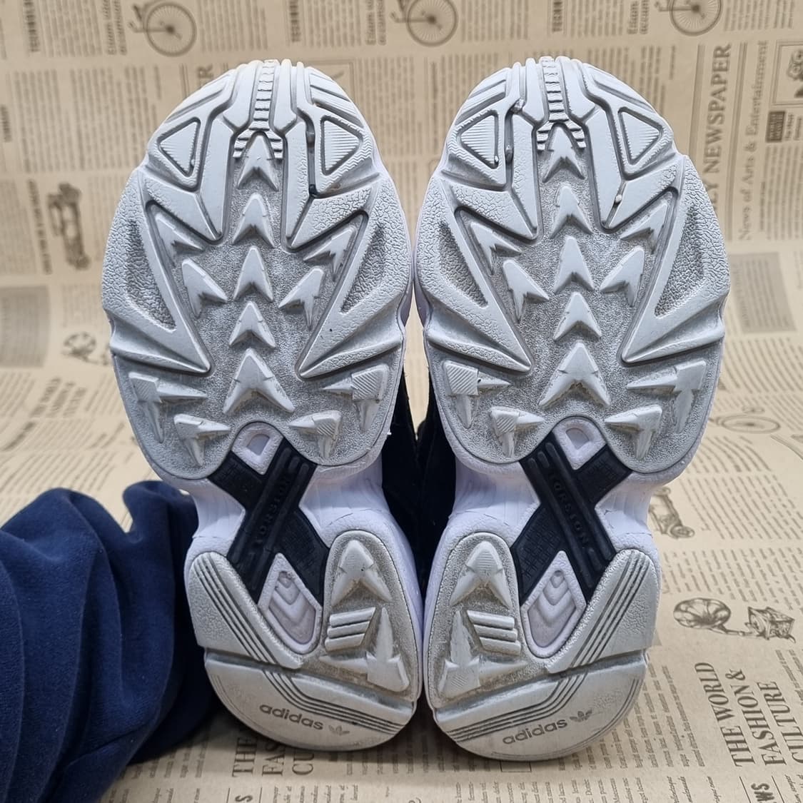 아디다스 팔콘 블랙 운동화220 상품이미지3