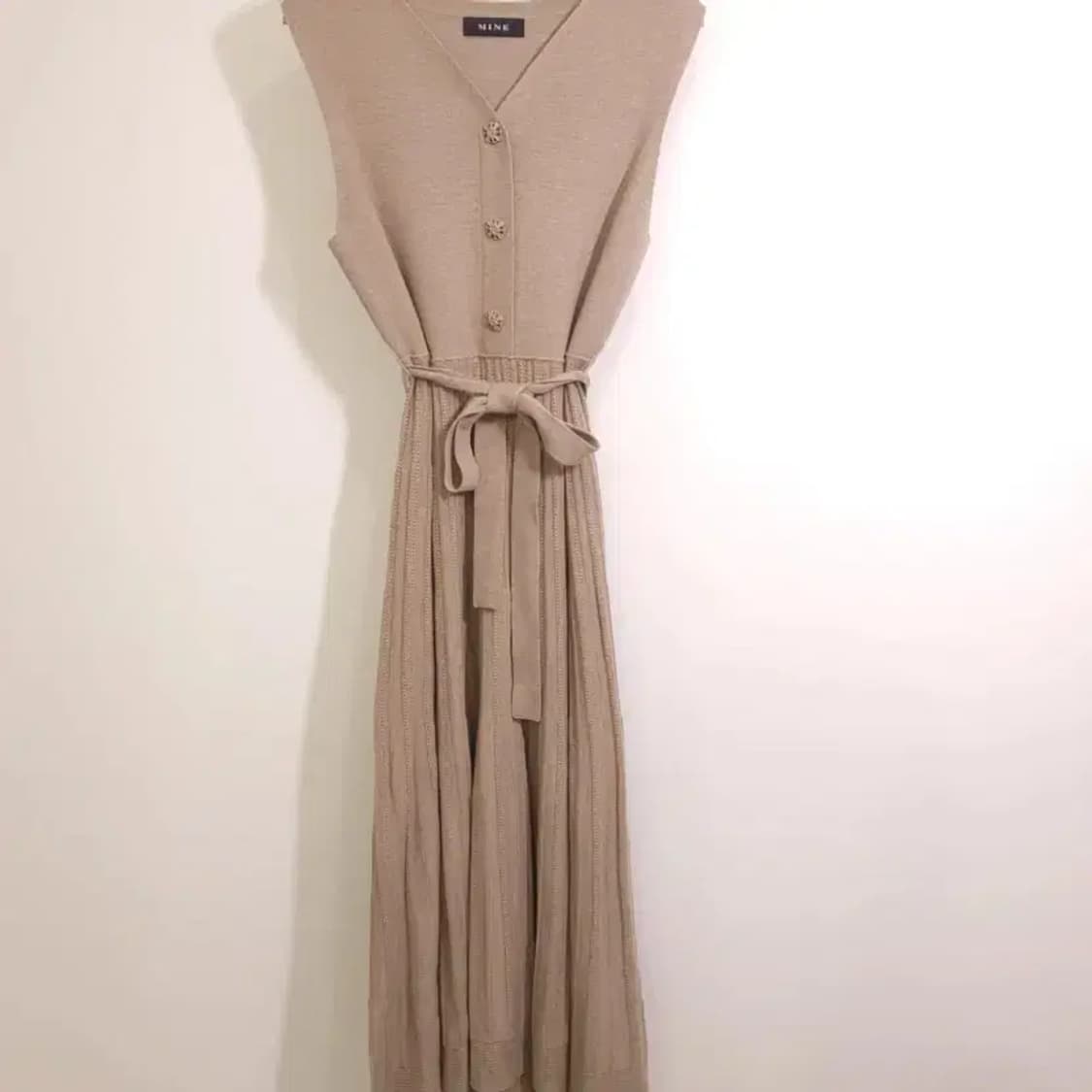 한섬 마인 울 100% 니트 플리츠 롱 원피스 (상태최상) 55 상품이미지2