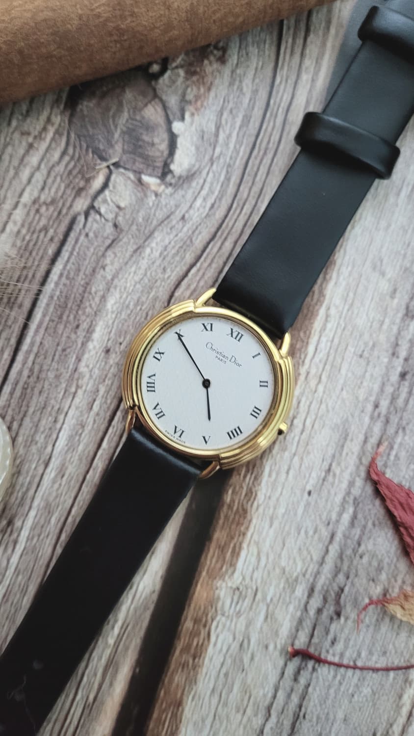[연말세일]정품 크리스찬디올 골드 3단 라운드 남여공용 시계 상품이미지2