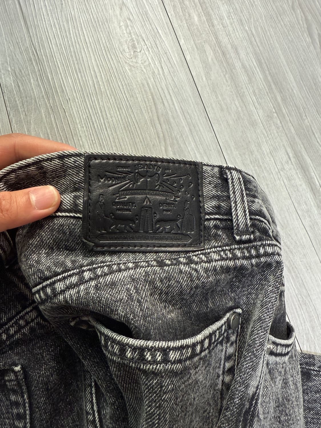 [31] 모드나인 Black Out MOD7w 블랙아웃 상품이미지3