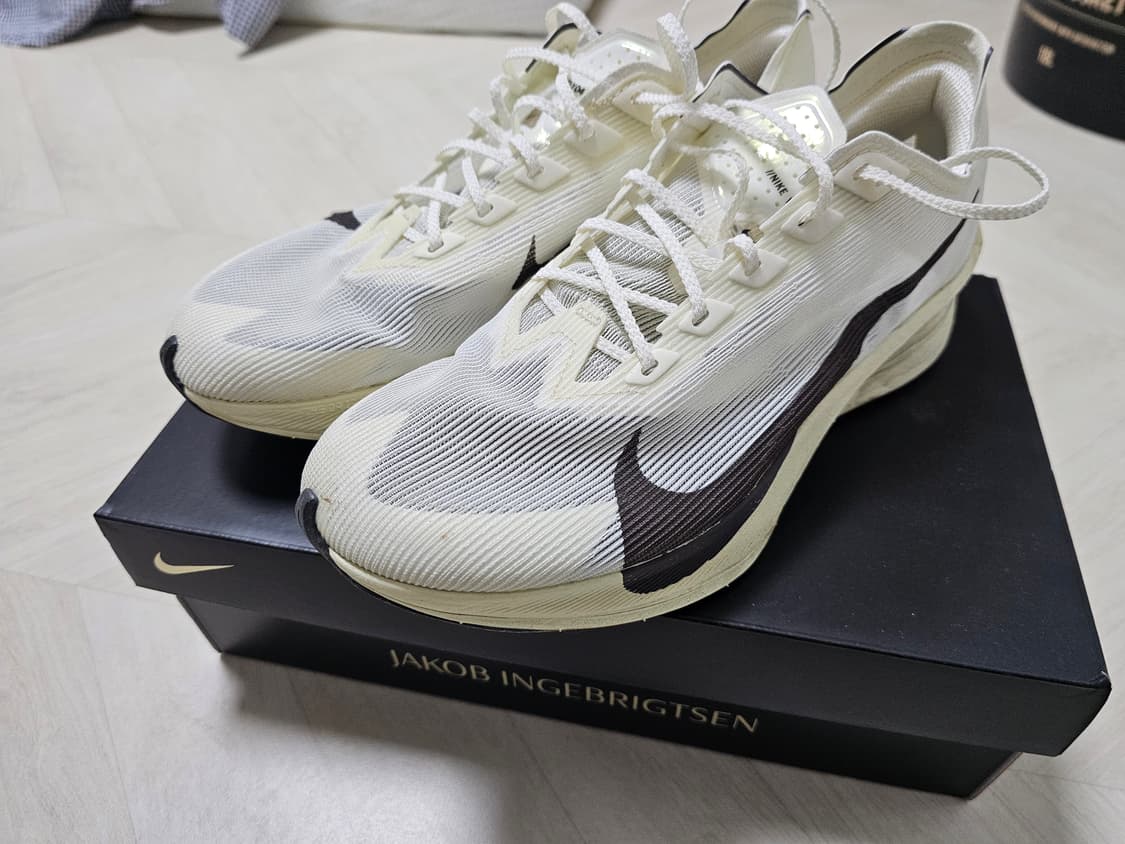 나이키 베이퍼플라이4 야코브 러닝화 265사이즈 상품이미지1