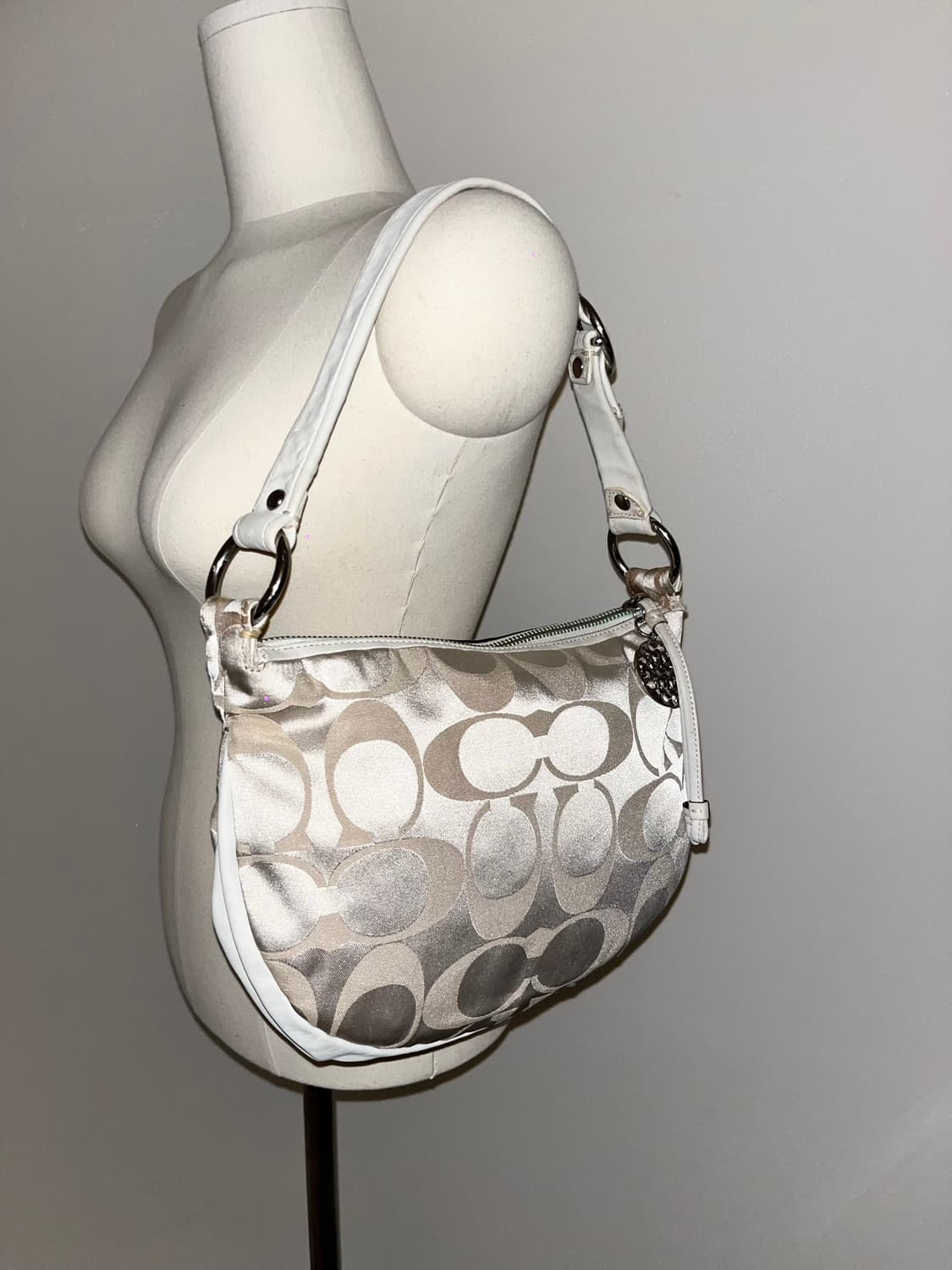 📦90s Coach Y2K allwhite shoulder bag 상품이미지2