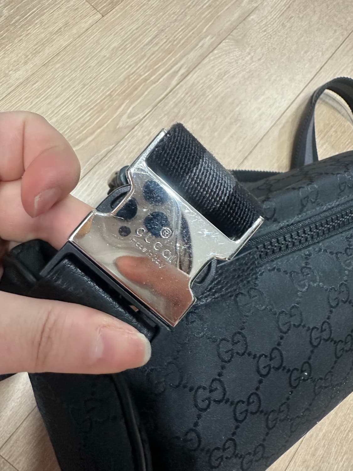 구찌 크로스백 남성  상품이미지3