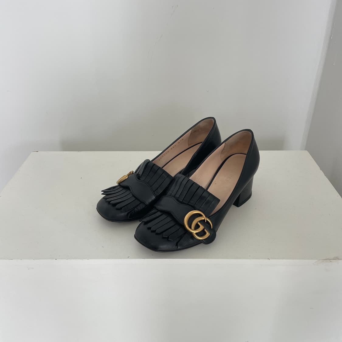 구찌 마몽 프린지 펌프스 상품이미지2