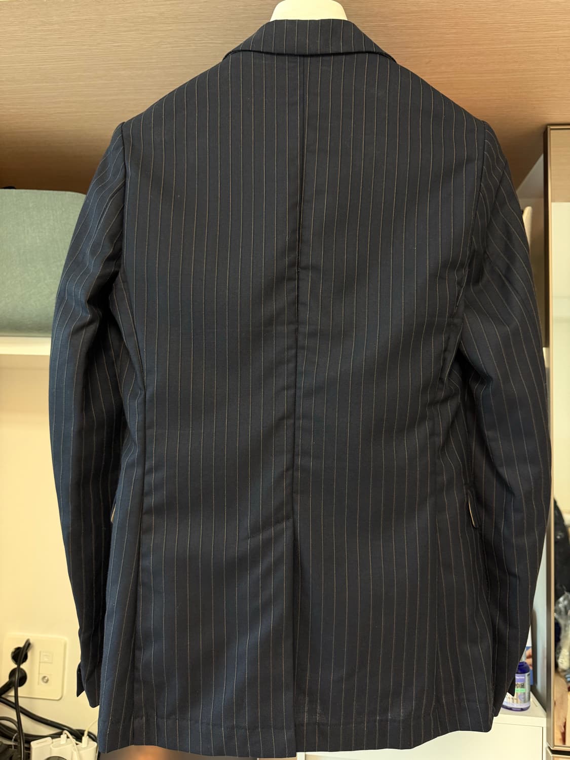 드리스반노튼 블레이저 46사이즈 상품이미지3