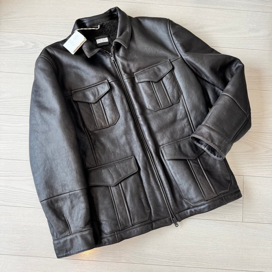 [명작,미사용] 브루넬로 쿠치넬리 최고급 쉽스킨 무통 무스탕 필드 자켓 상품이미지4