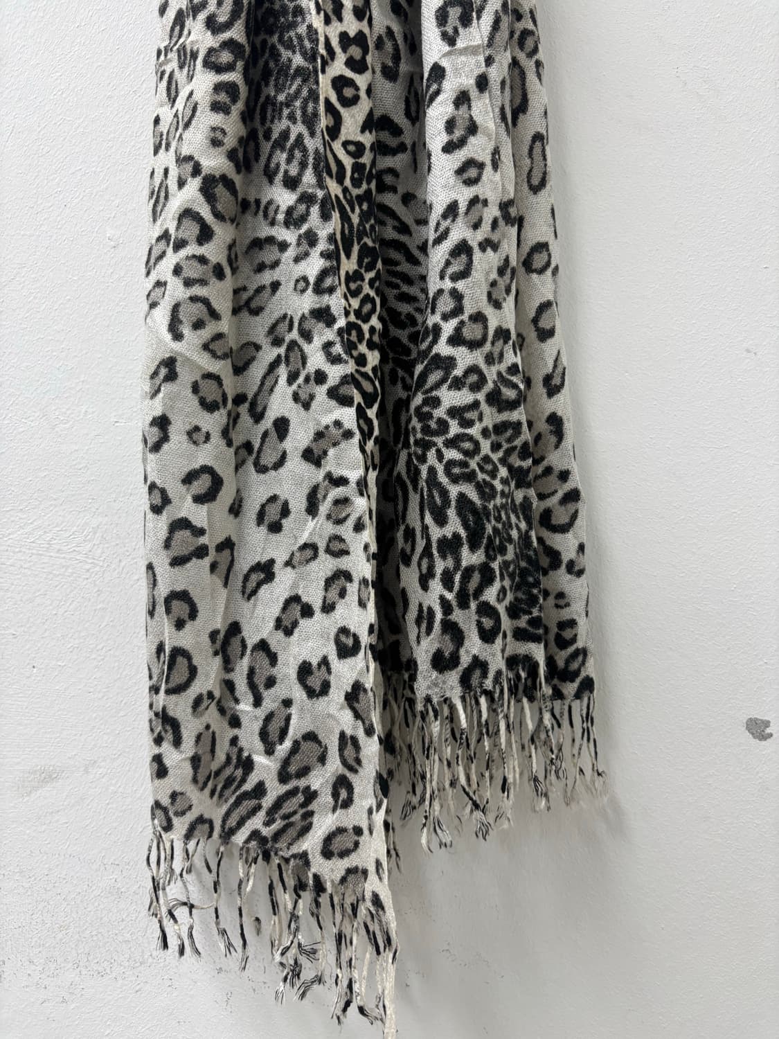 “Vintage” Leopard Scarf 상품이미지4