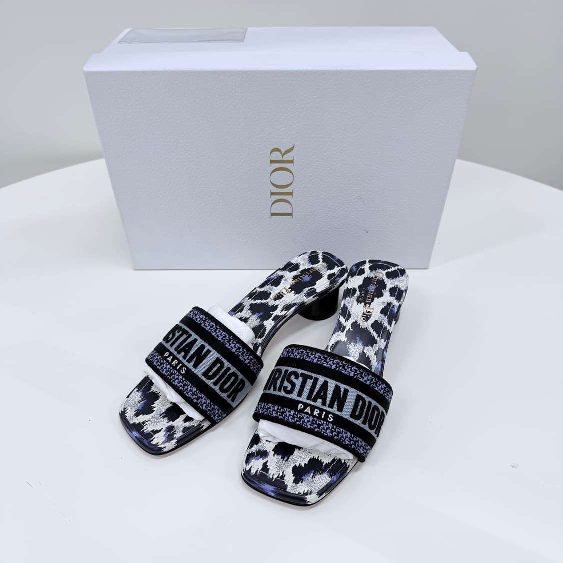 [미사용/235] 디올 디웨이 오블리크 뮬 샌들 힐 슬리퍼 파스텔 퍼플 상품이미지1