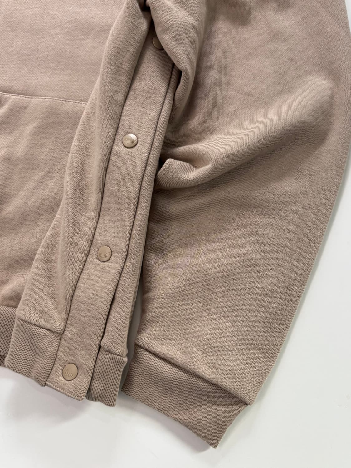 Adidas 아디다스 베이지컬러 에센셜 후드티 상품이미지5