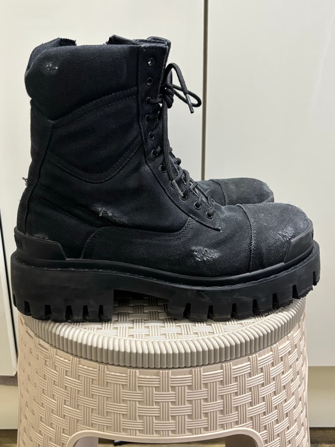 발렌시아가 컴벳 스트라이크 부츠 상품이미지3