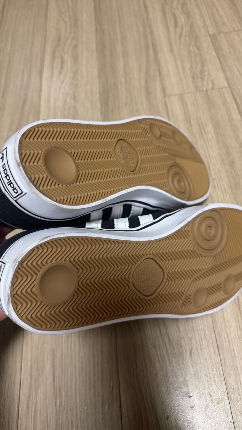 아디다스 Seely 스케이트보딩화 블랙 색상 230mm 새 제품 상품이미지6