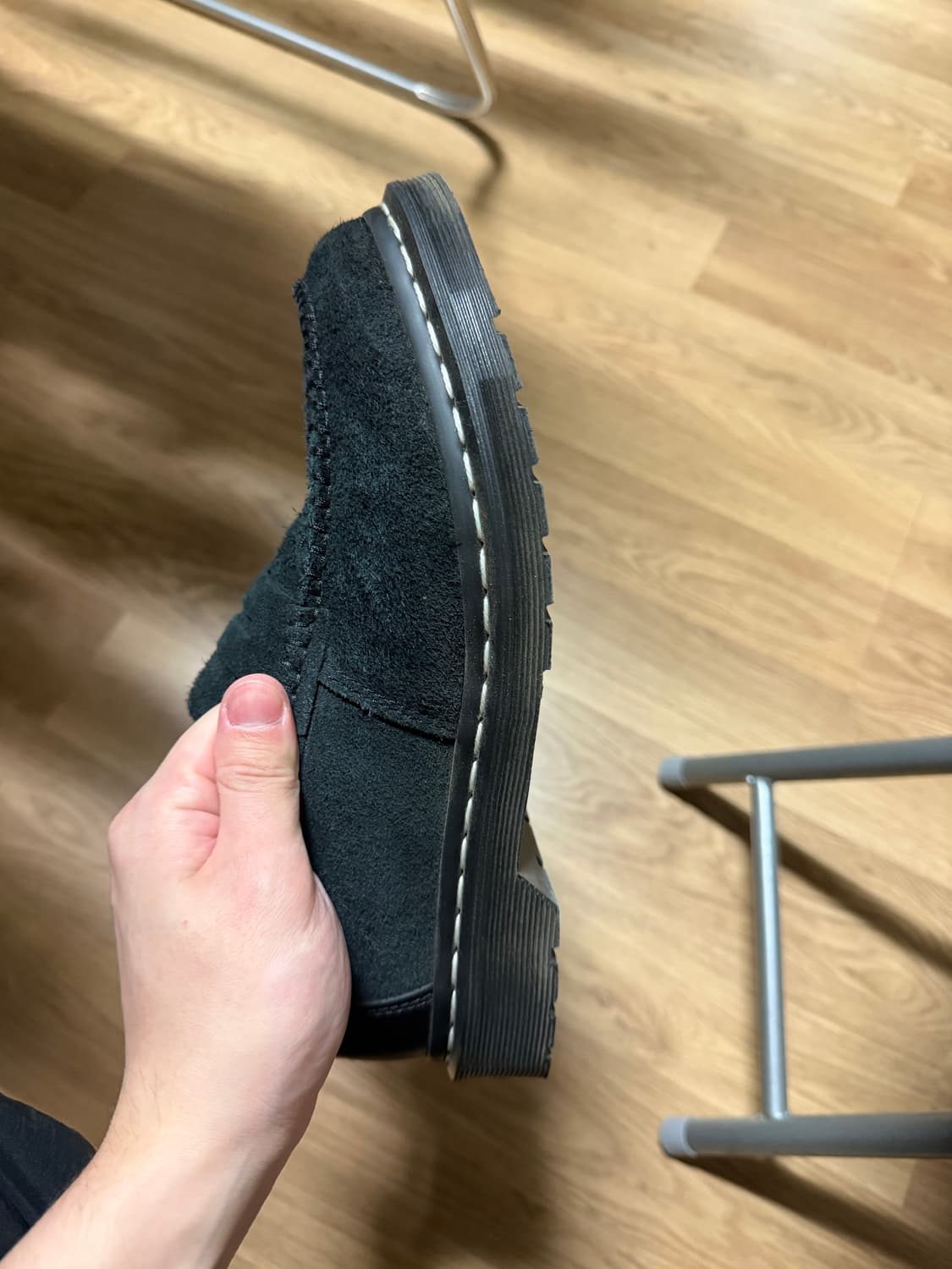 닥터마틴 x 네이버후드 스웨이드 로퍼 블랙 상품이미지5