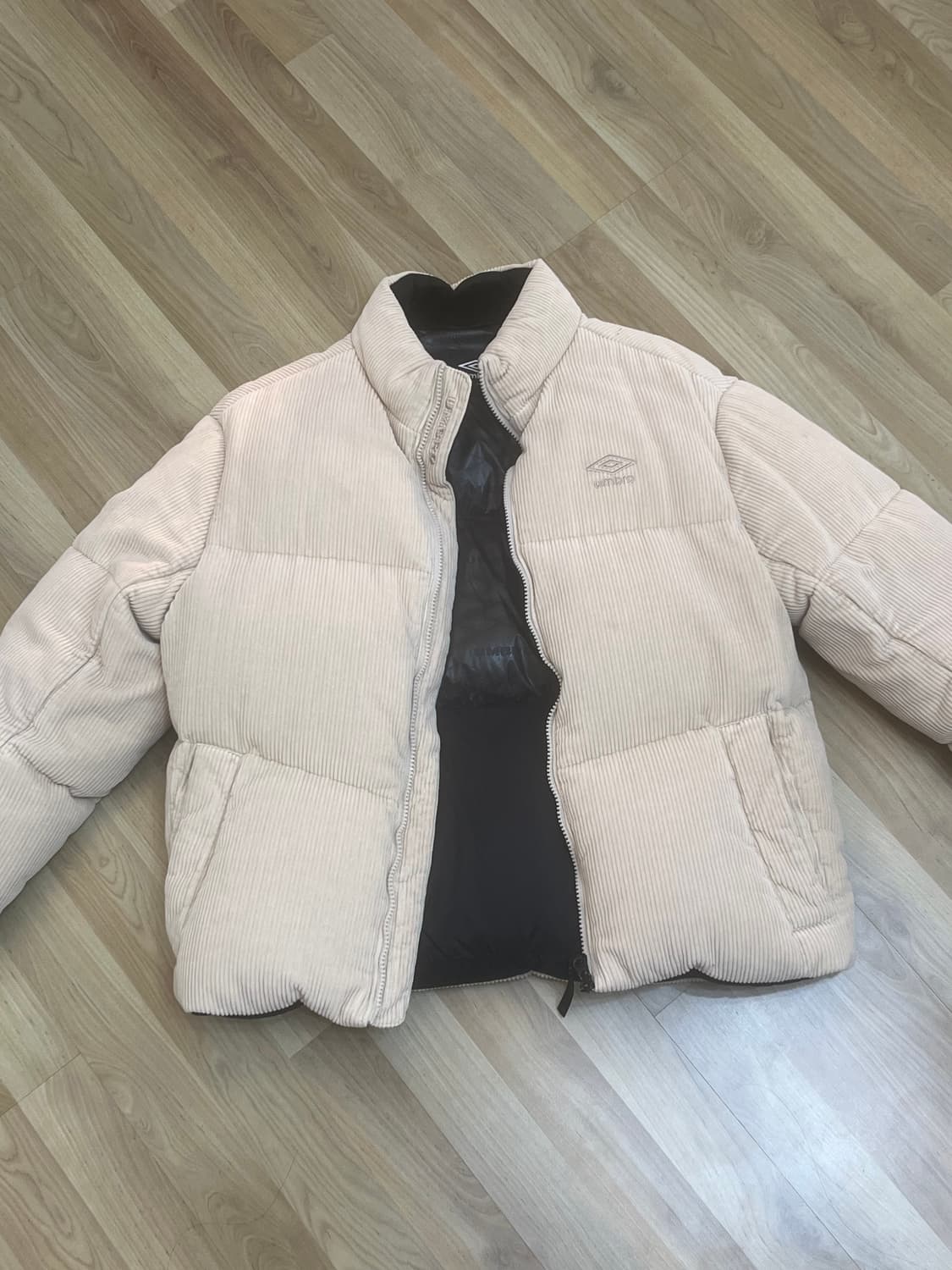 엄브로 코듀로이 패딩 상품이미지1