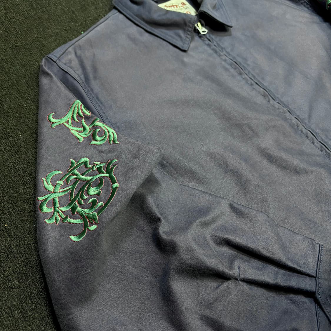 CAlle Supply.Co  네이비 그린 용패턴 스카쟌 자켓 L 상품이미지7