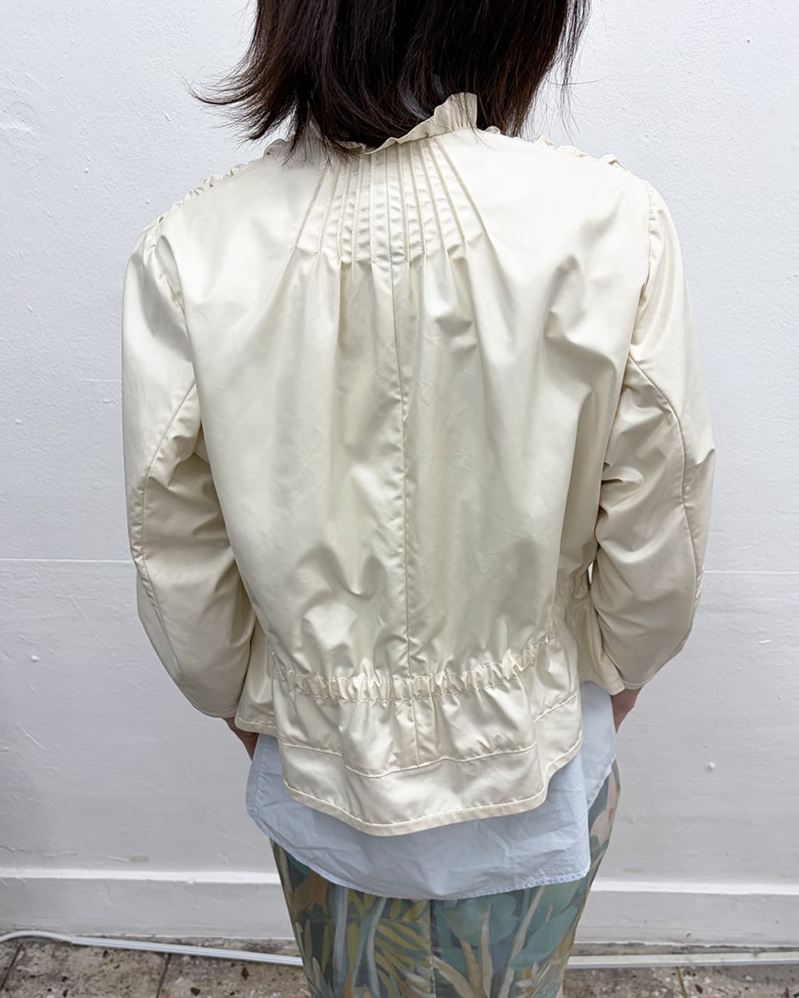 빅터앤롤프 러플 칼라 개더 자켓 상품이미지4