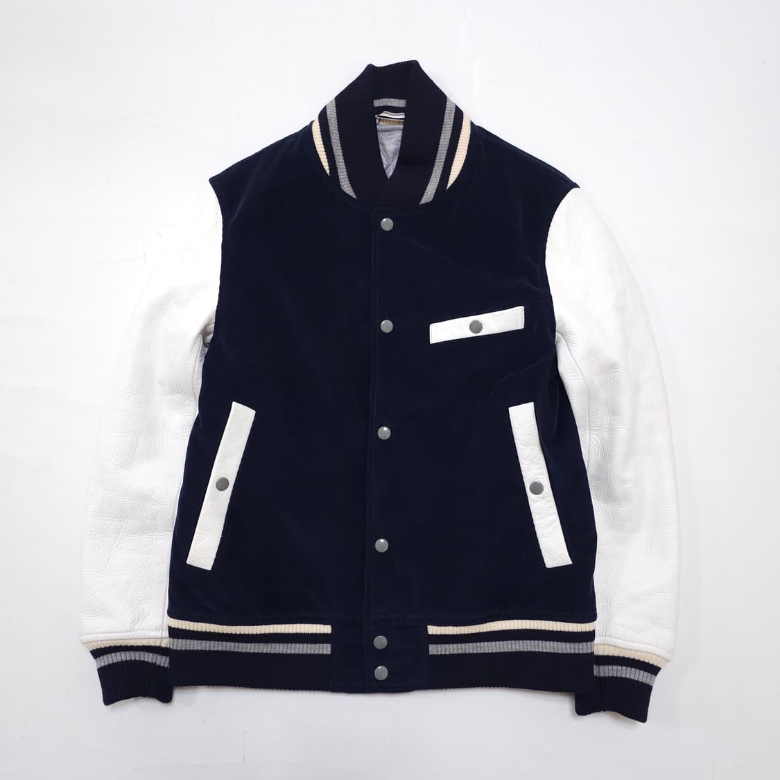 톰브라운 톰그레이 쉽스킨 바시티 자켓 상품이미지2