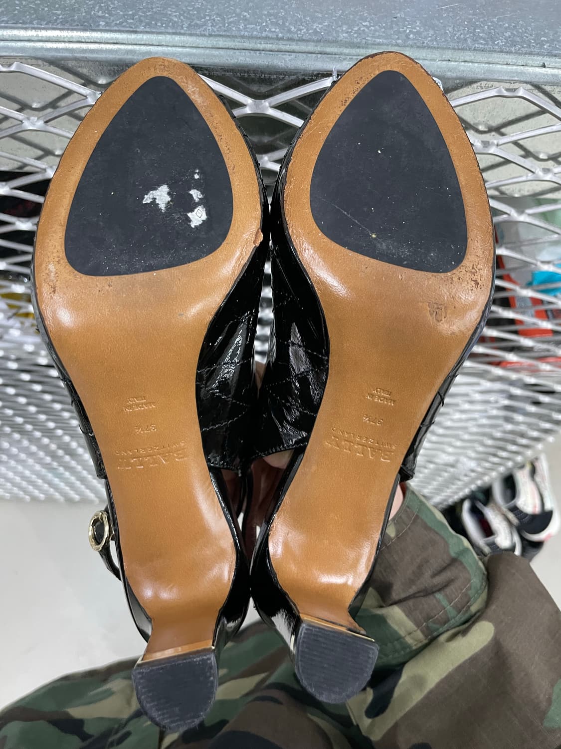 발리 슬링백 레더 펌프스 37.5 상품이미지5