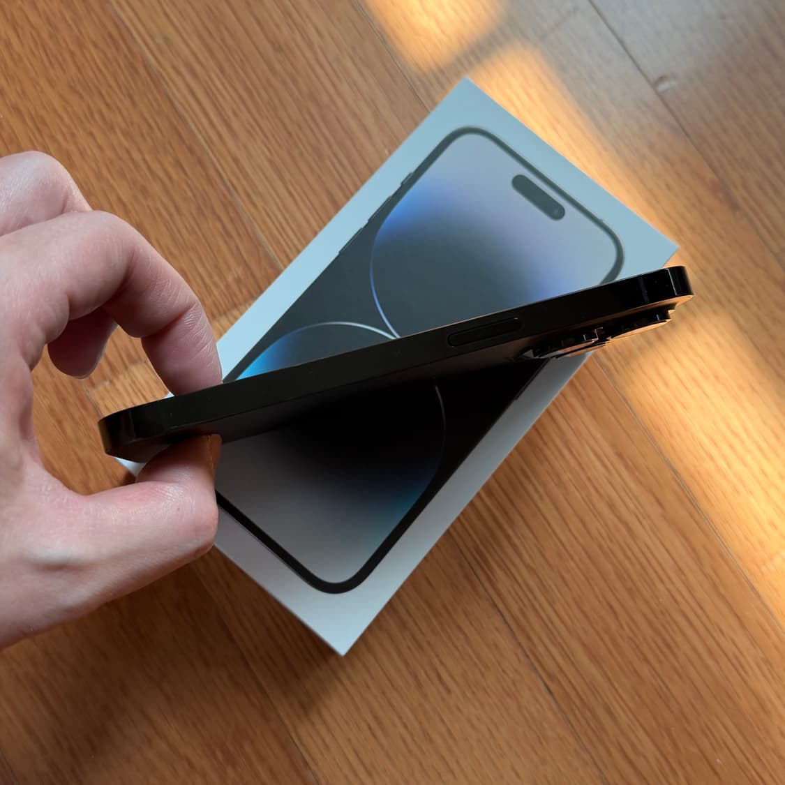 아이폰 14프로 스페이스 블랙 128기가 상품이미지2