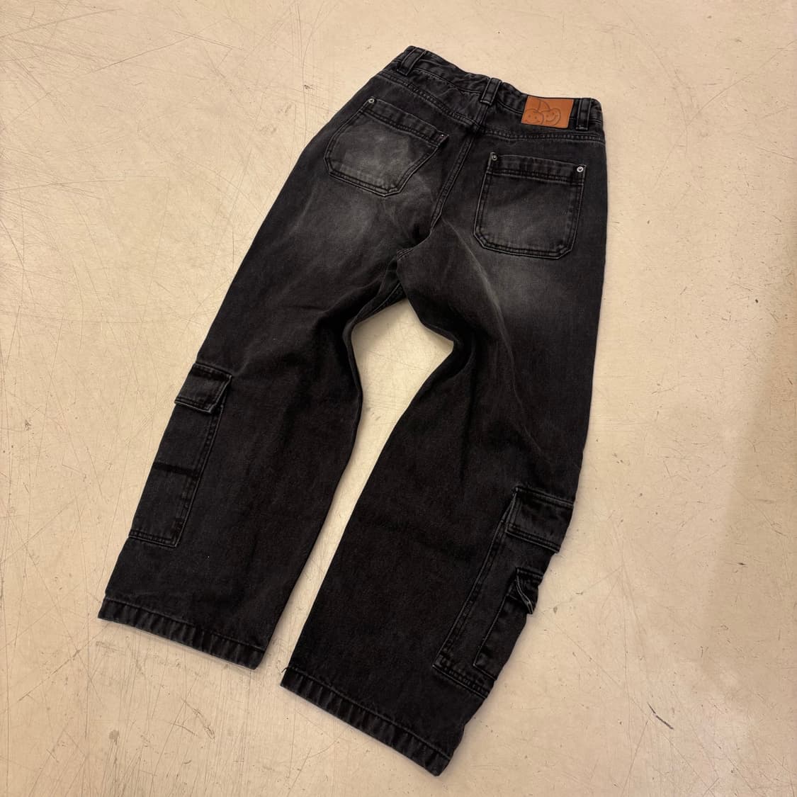 키르시 워싱 흑청 카고 와이드 데님 팬츠 상품이미지3