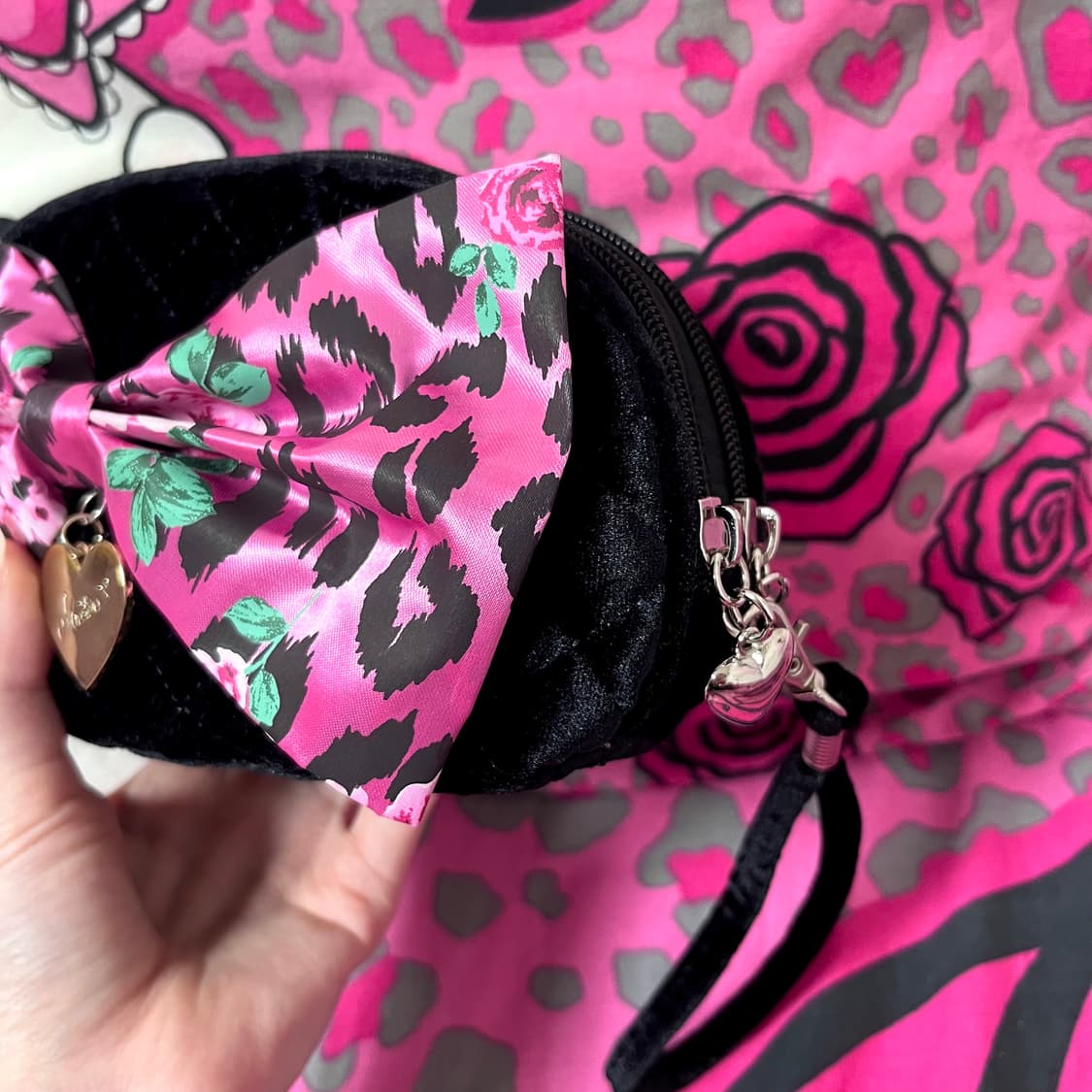 MA*RS마즈 블랙핑크 로즈 레오파드 리본 퀼팅 파우치 히메오네갸루 핀터 상품이미지4