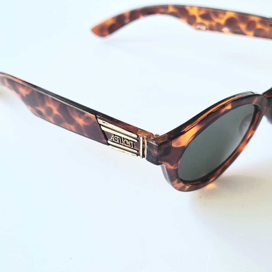 데드스탁 오벌형 호피 뿔테 선글라스 상품이미지9