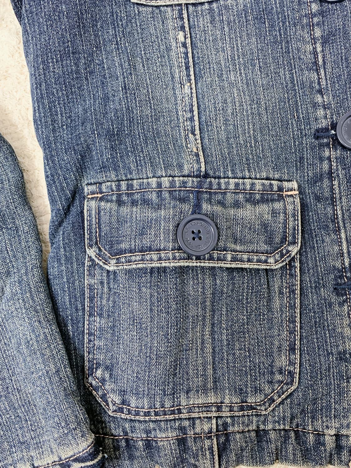 Abercrombie & Fitch Brand Denim Jacket 상품이미지2