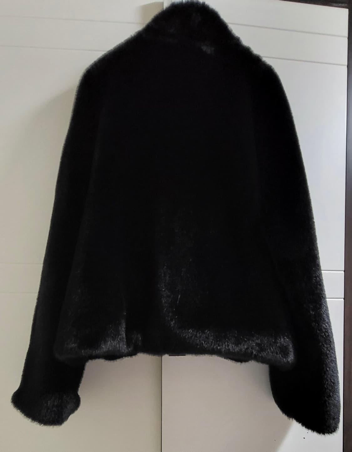 오어 리아퍼 점퍼 블랙 Ore ria fur jumper 에코퍼 상품이미지4