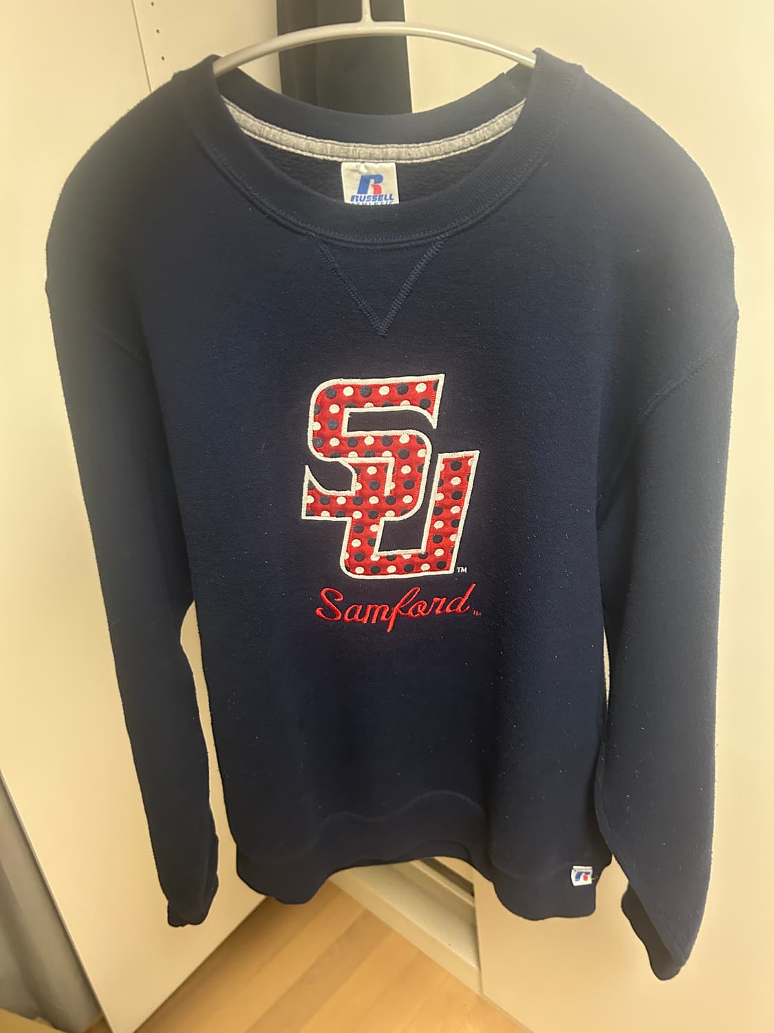 러셀 맨투맨 상품이미지1